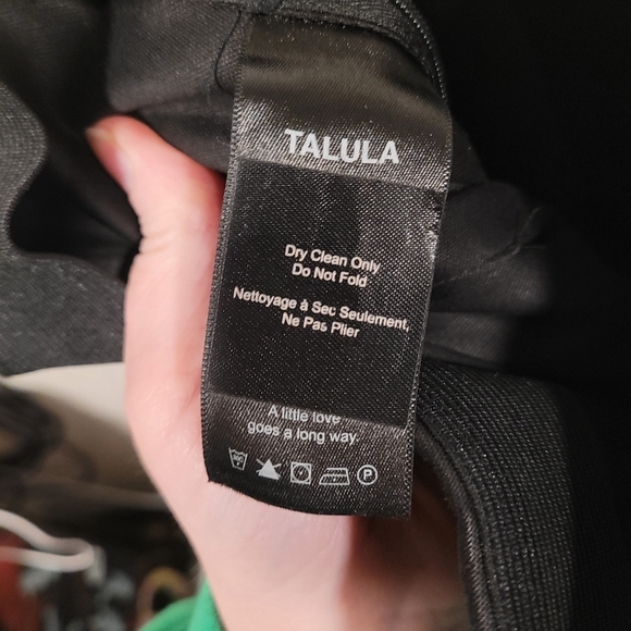 Aritzia Talula Black Polyester Stretch Leggings - Picture 4 of 8